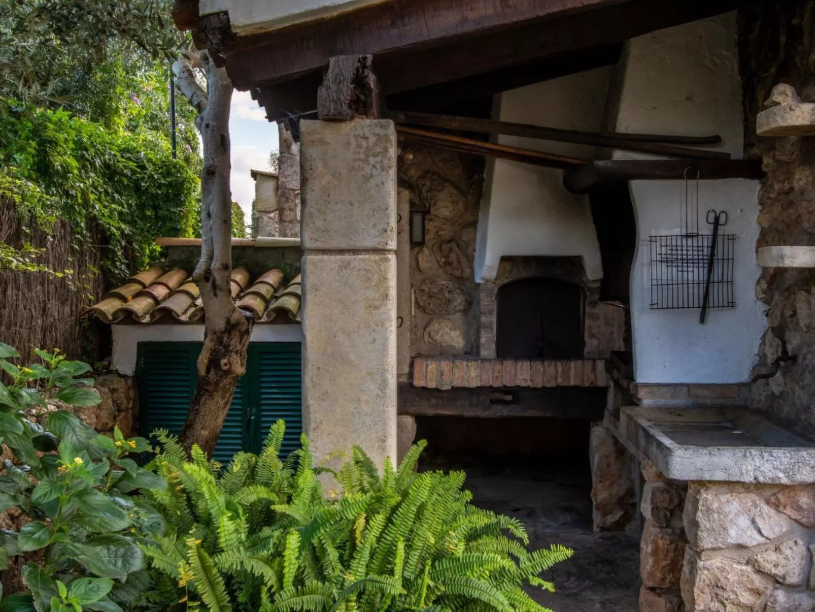 Schönes Landhaus in der Nähe von Pollensa-Buiten