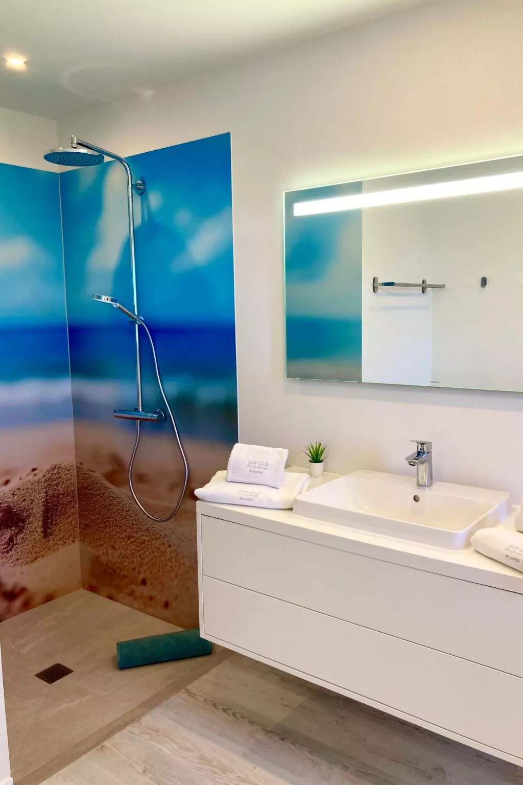 Nettes Ferienhaus in Llucmajor mit Großer Terrasse-Binnen