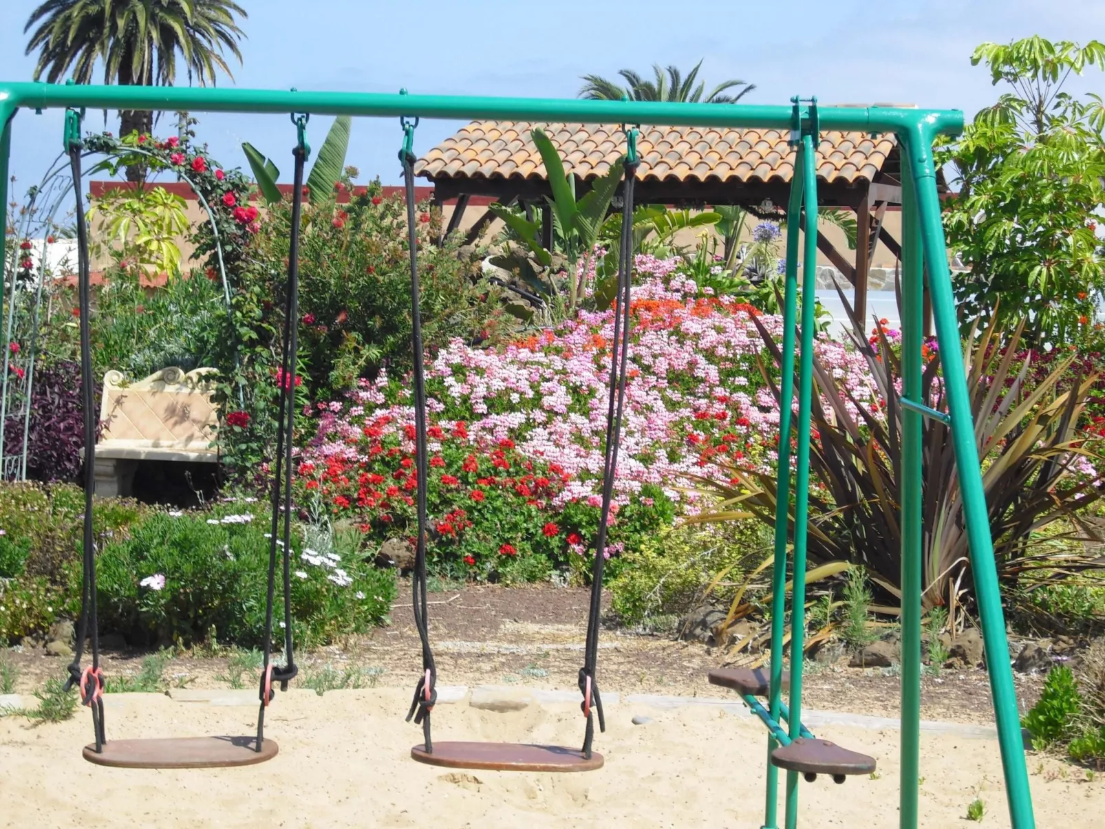 Familienfinca auf dem Lande mit Schwimmbad-Buiten