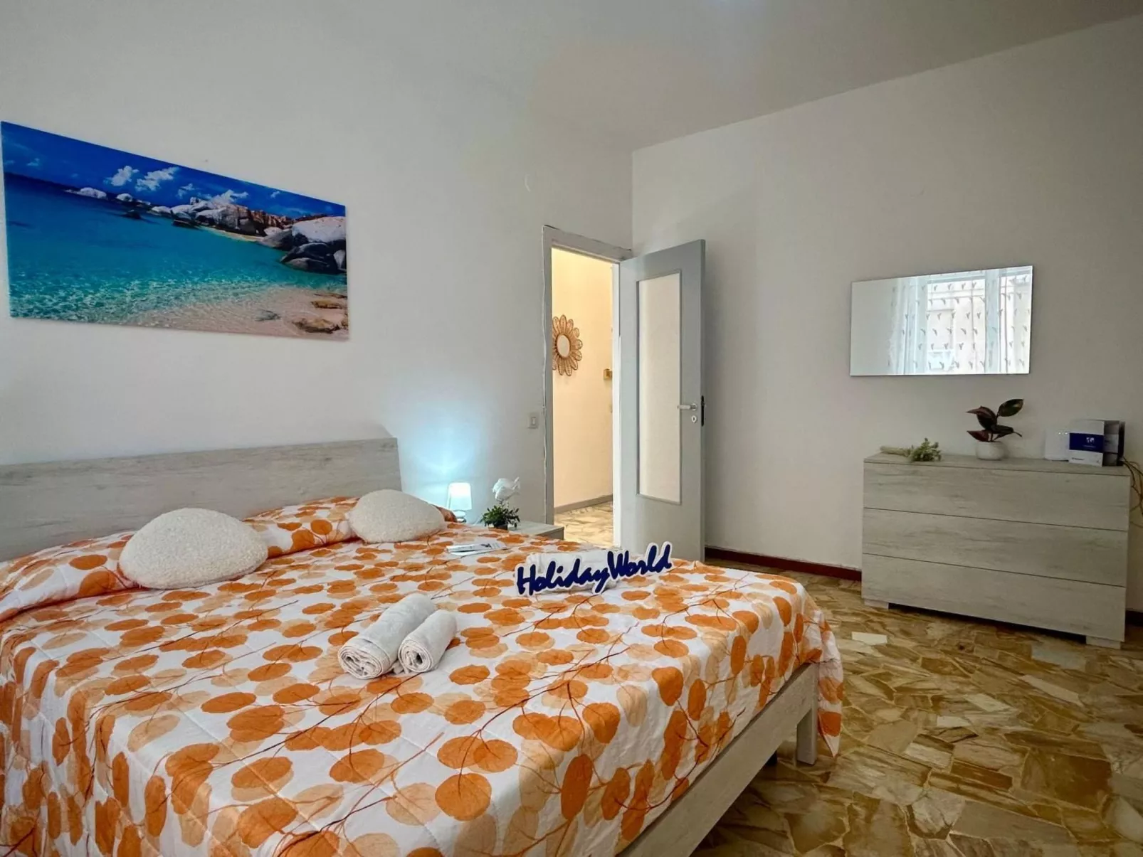 Blue Beach by Holiday World-Binnen