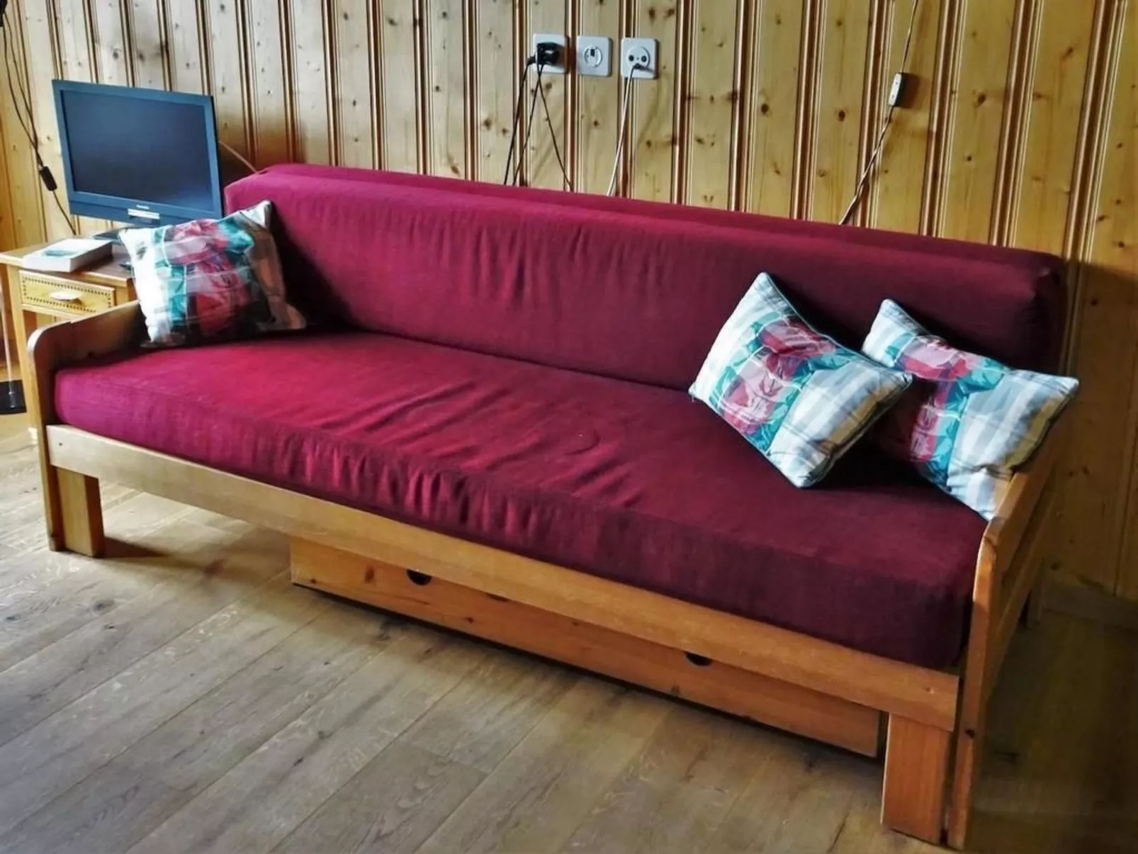 Chalet an ruhiger Lage mit schöner Bergsicht-Binnen