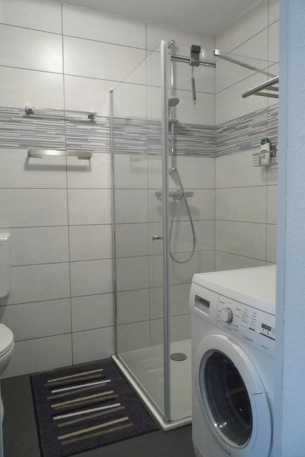 Neue und moderne, voll ausgestattete Wohnung-Binnen