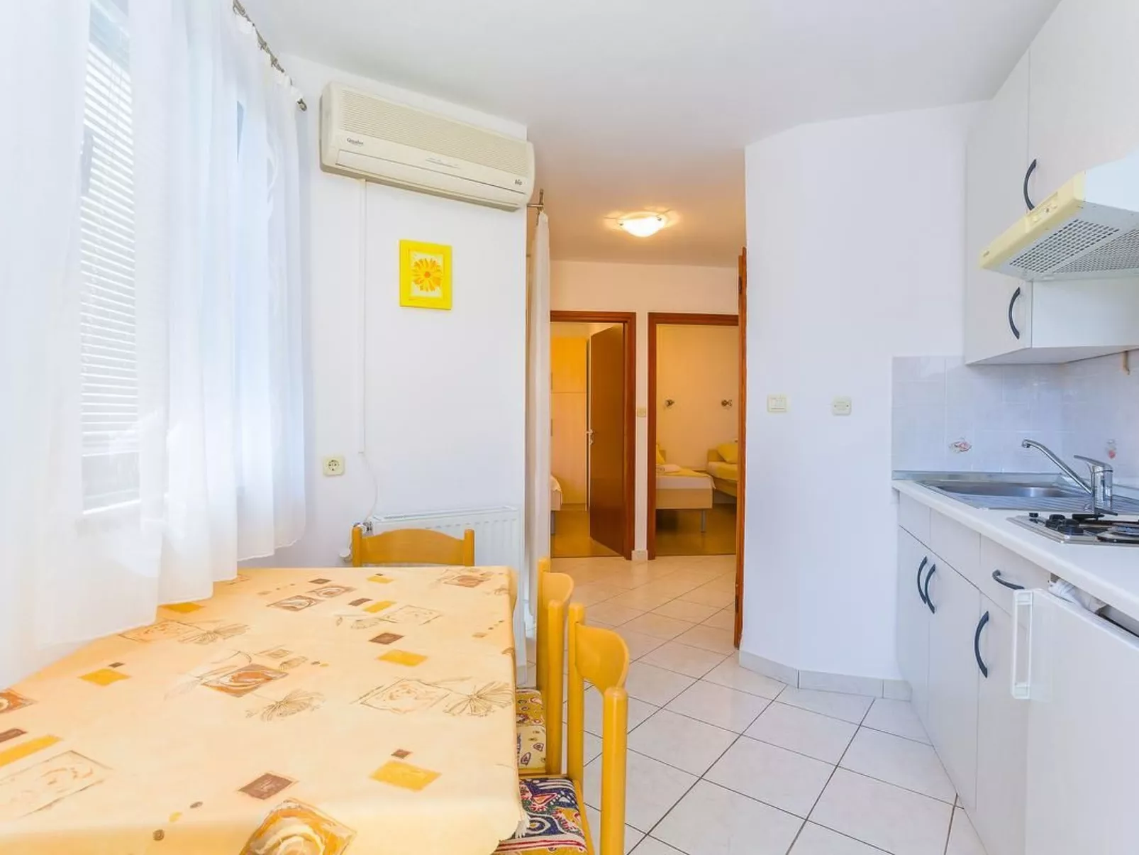 Für 4 Personen ca. 35 m&sup2; in Medulin, Istrien (Medulin und Umgebung)-Image-tags.info