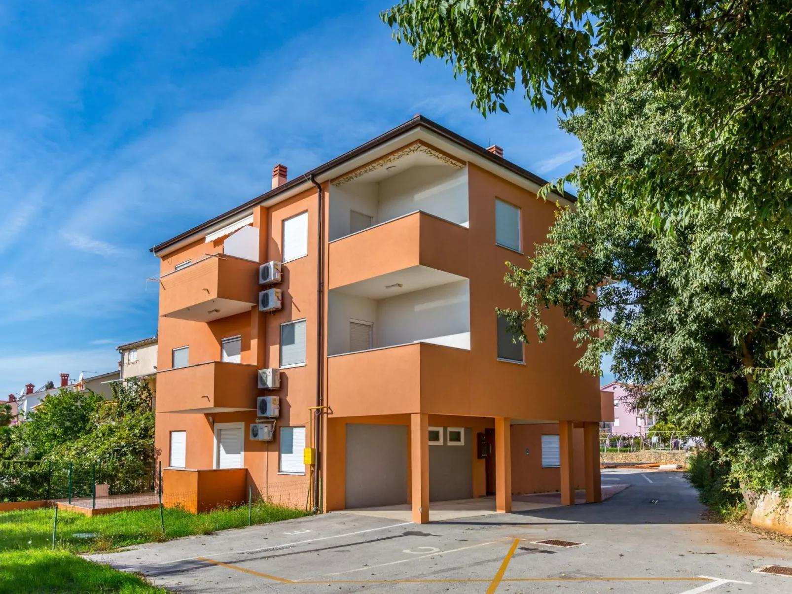 Moderne Wohnung in Medulin-Buiten