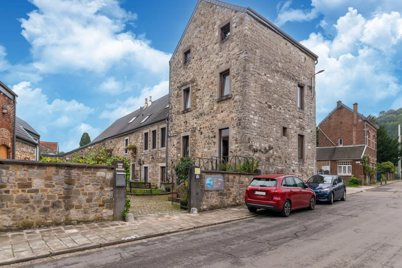 Magnifique habitation pour 5 adultes avec piscine intérieure