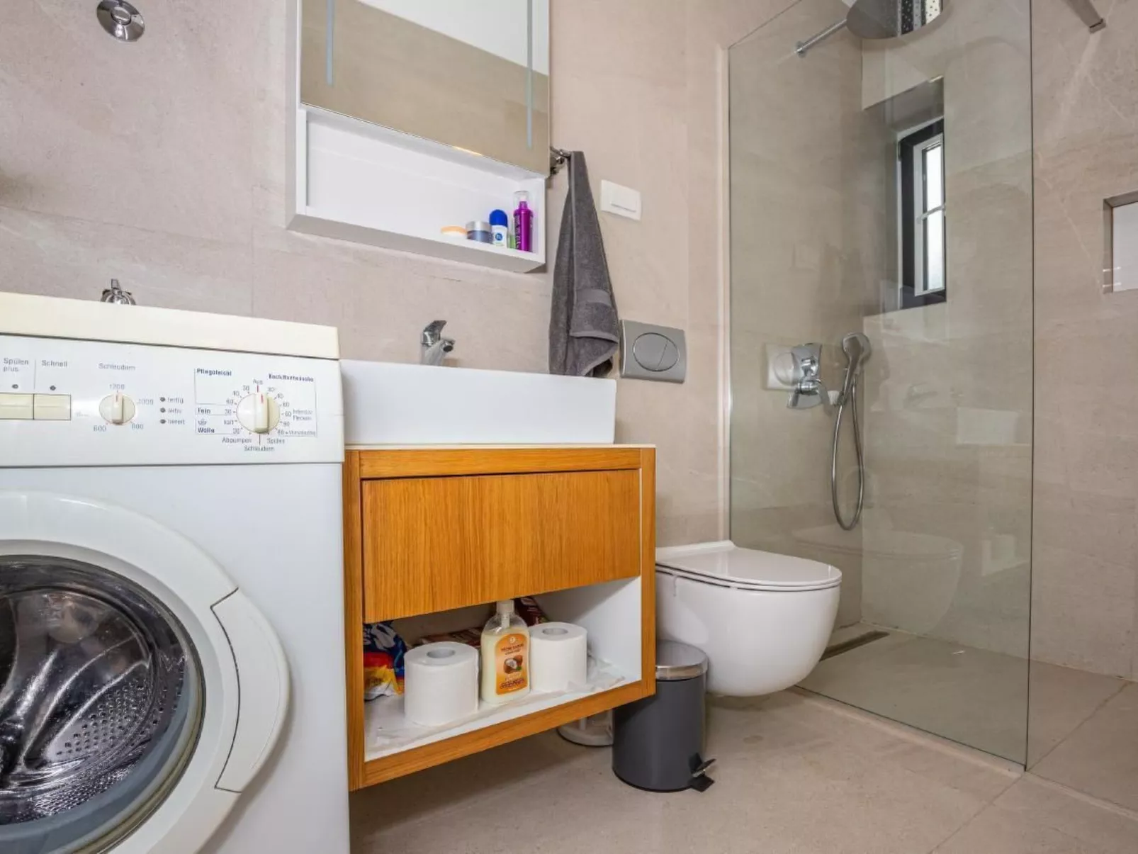 Apartment Emilia-Binnen