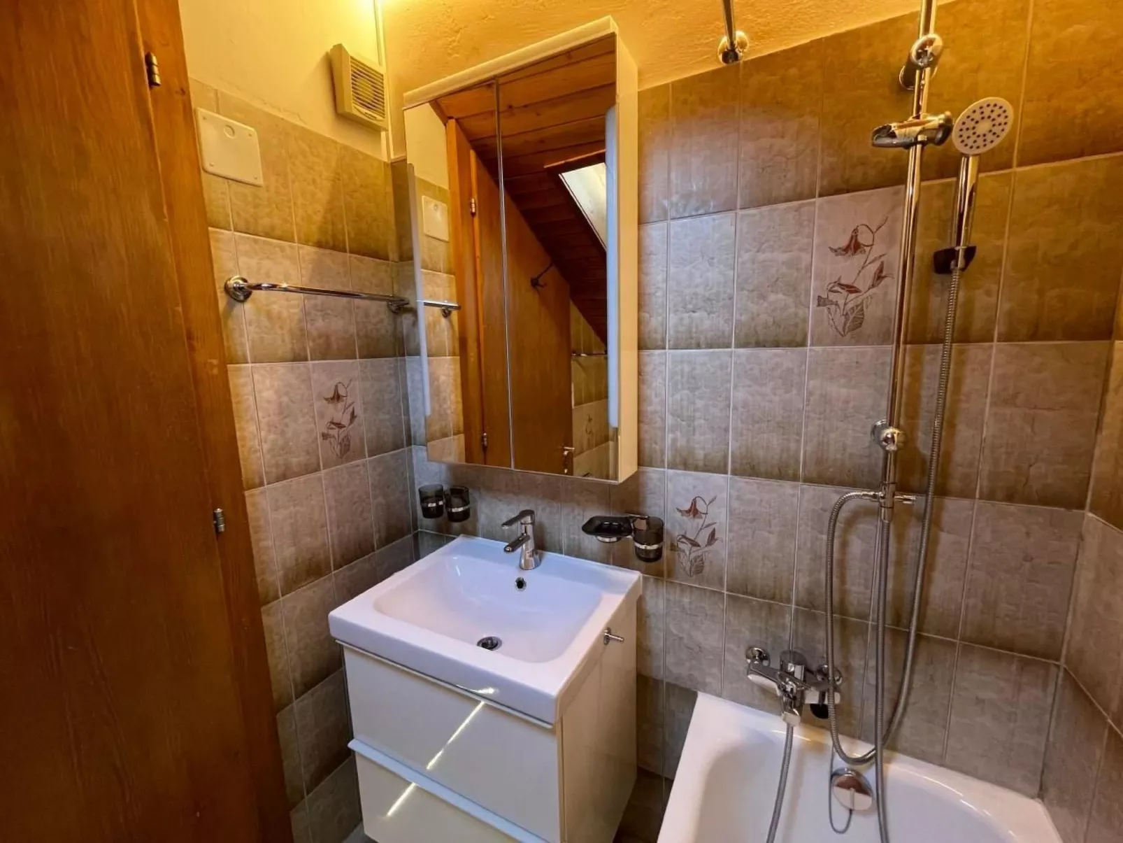 Chesa Grass-Capadrutt-Binnen