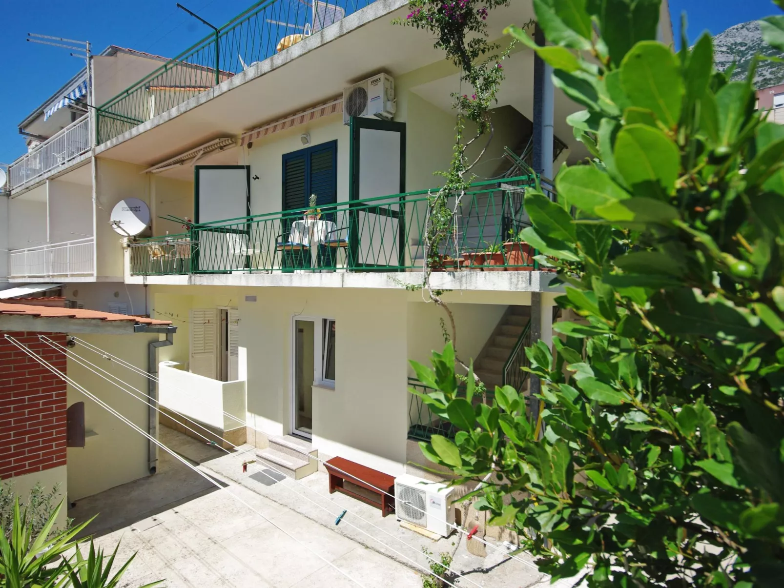 Apartment mit drei Schlafzimmern, Whirlpool und Meerblick-Image-tags.info