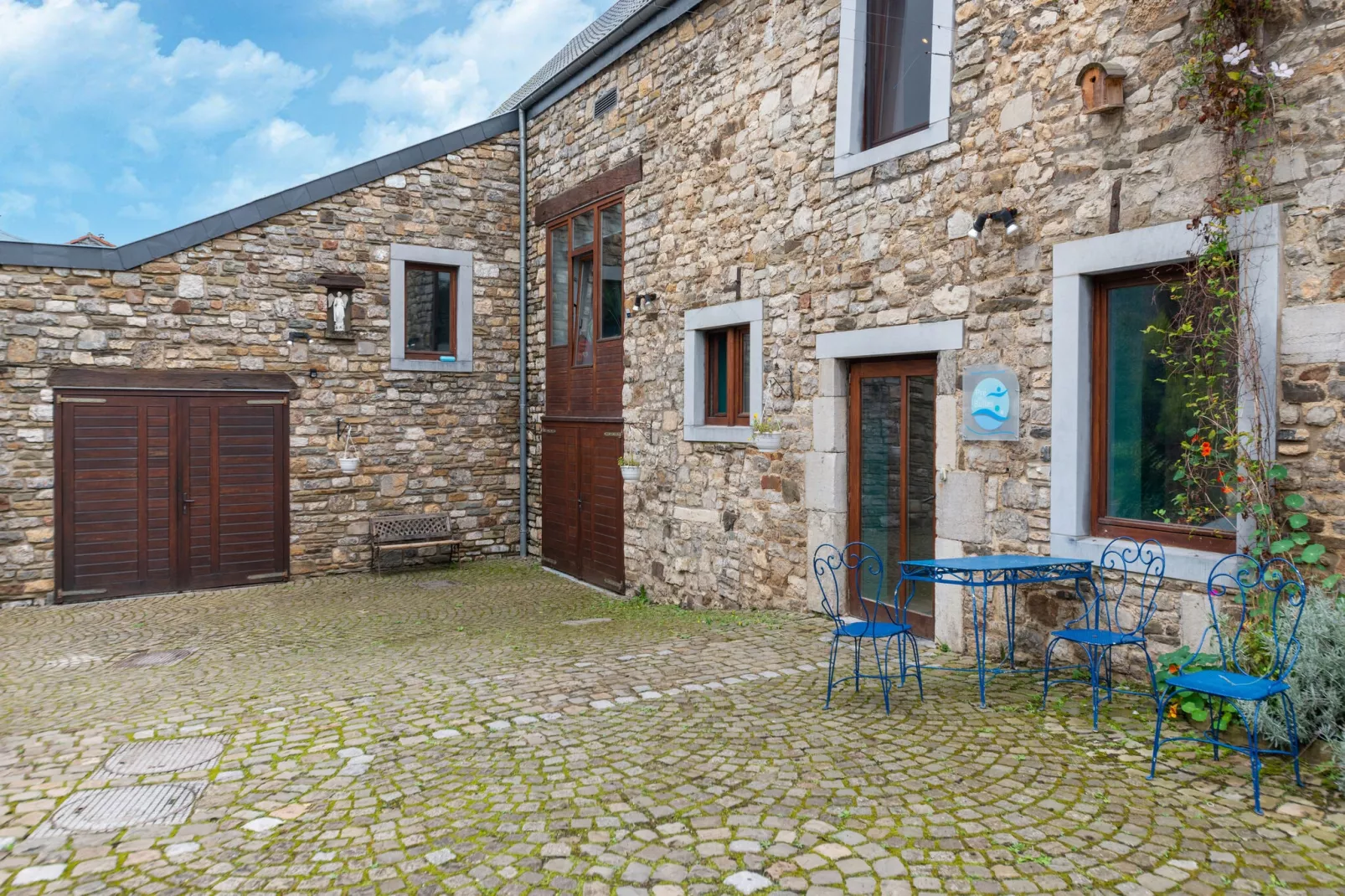 Magnifique habitation pour 5 adultes avec piscine intérieure-Terrasbalkon