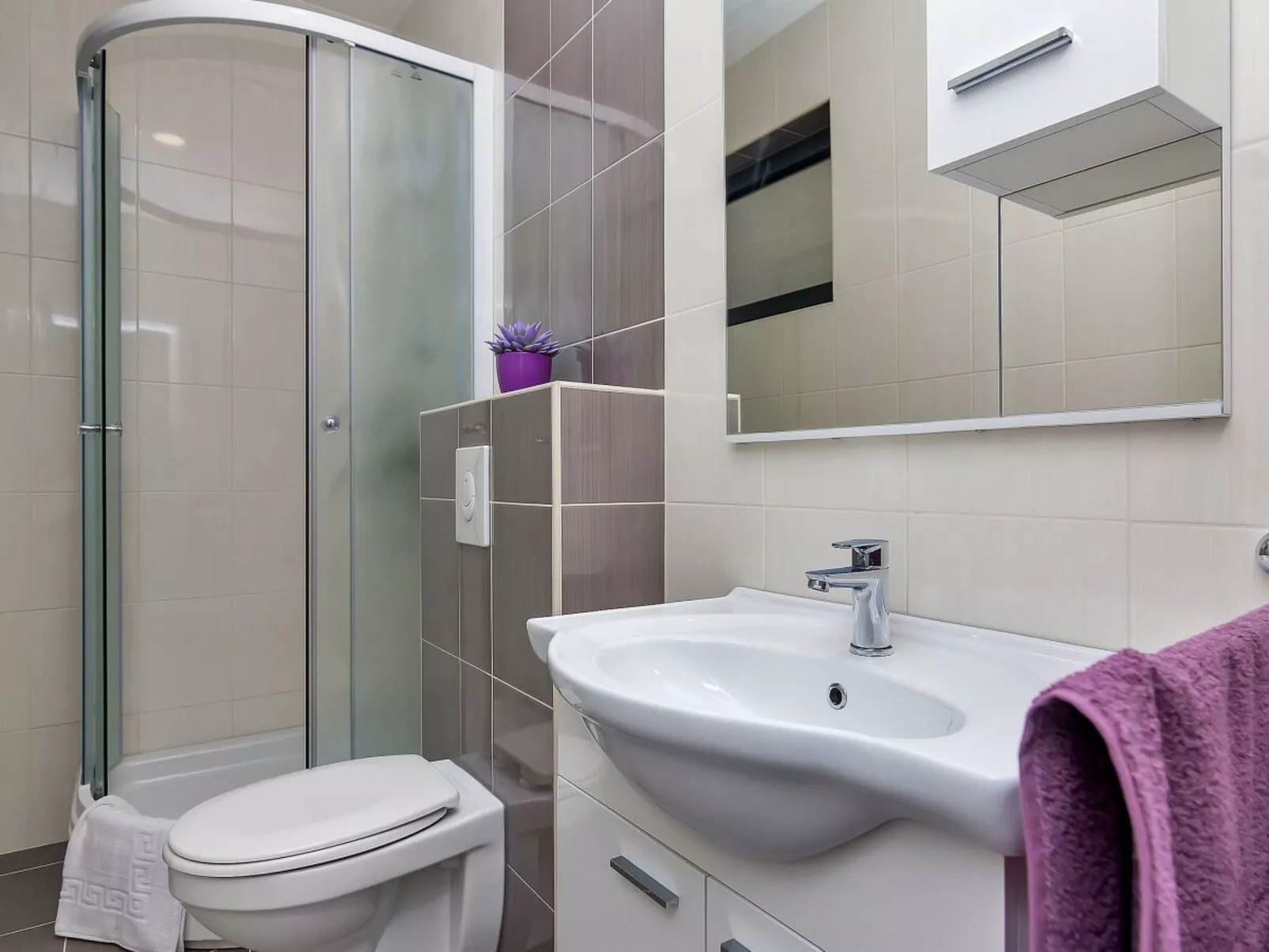 "Villa Maslina" mit Privatparkplatz-Binnen