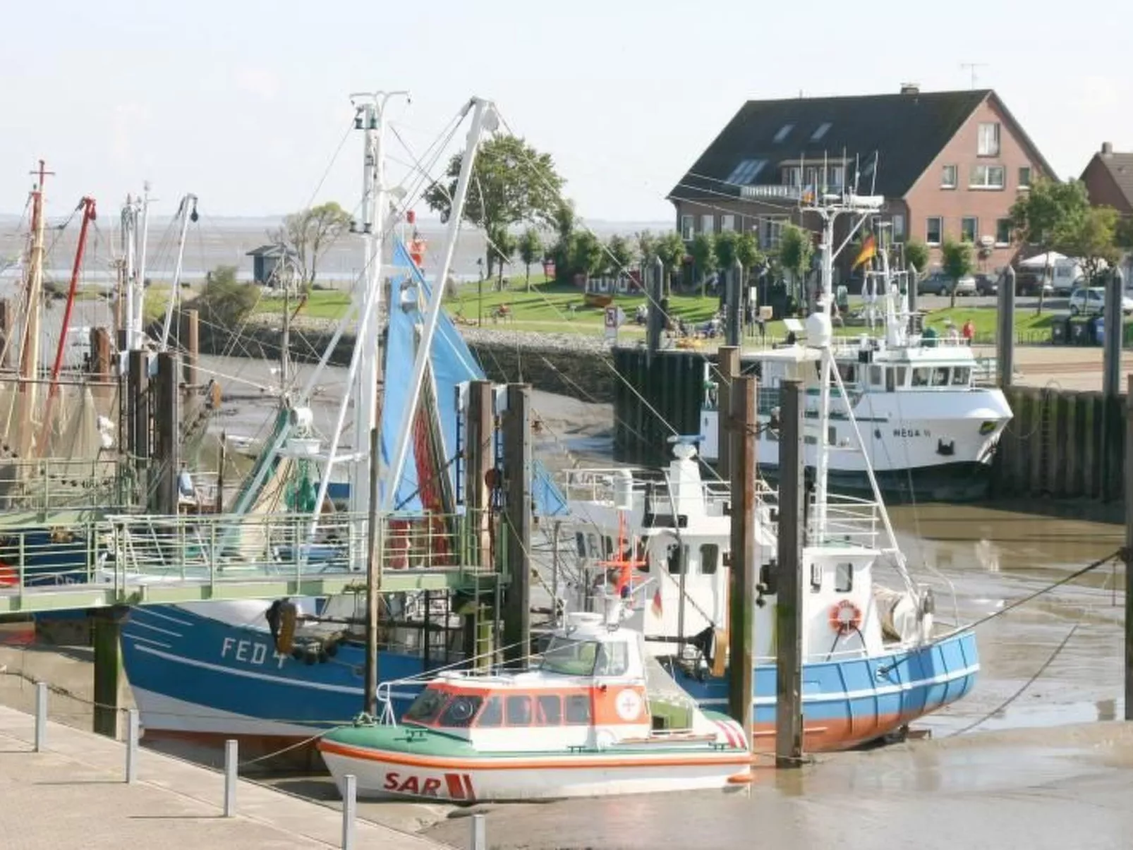 Mit Wintergarten und Garten am Deich-Image-tags.info