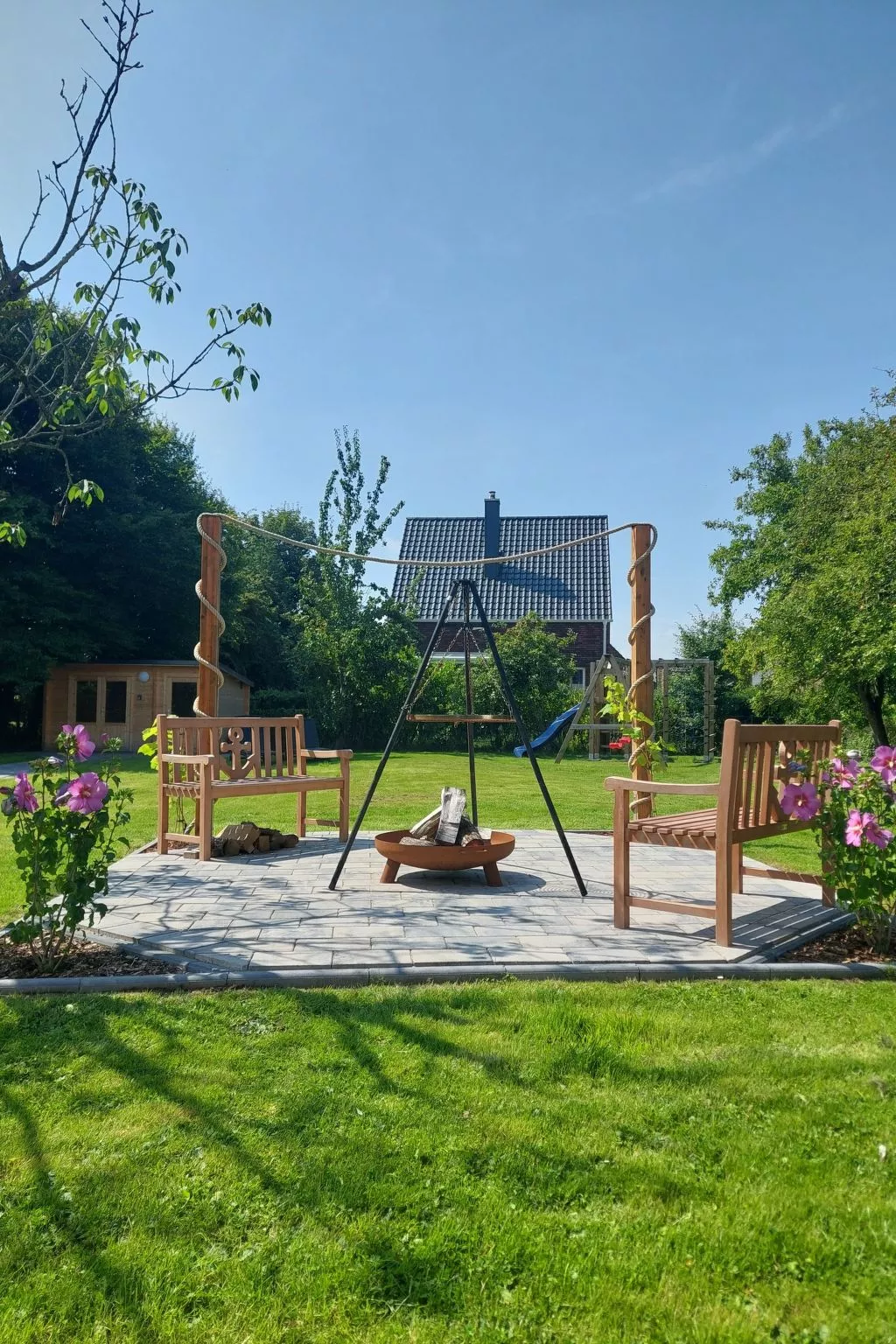 Mastkorb mit Grill und Garten-Buiten