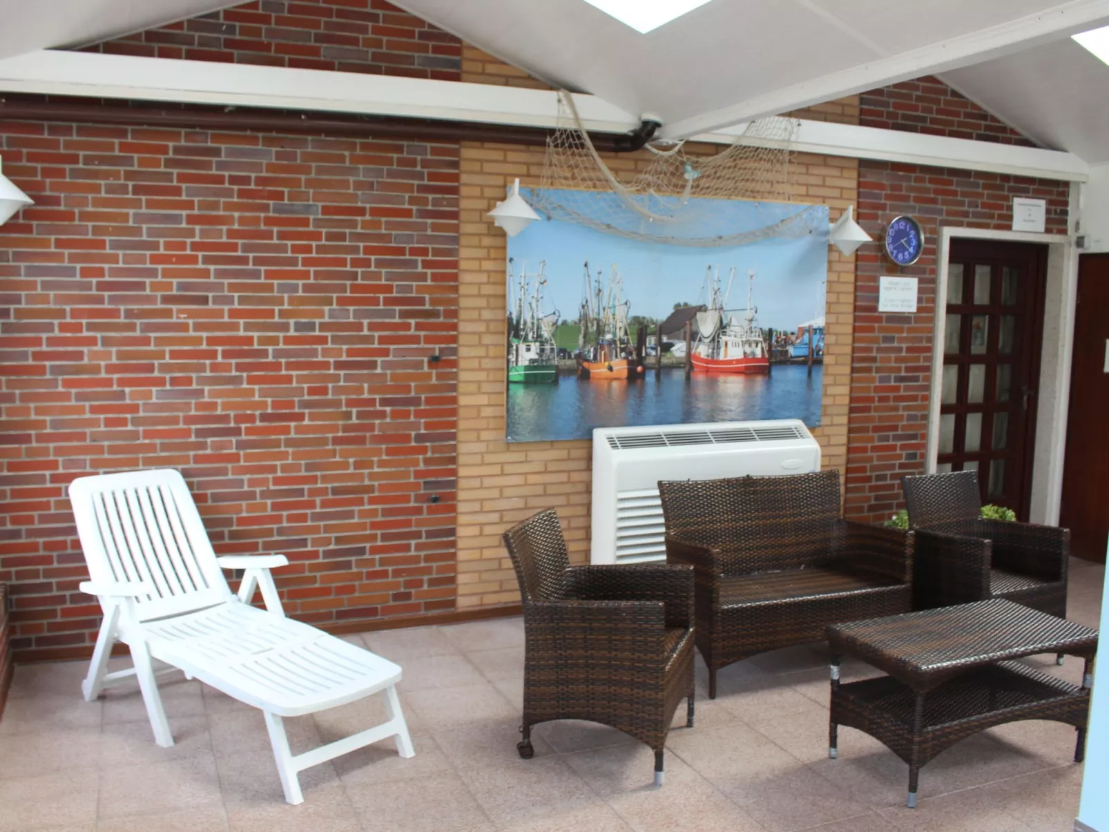 Geräumige Ferienwohnung in Burhave mit Grill, Garten und Pool-Image-tags.info