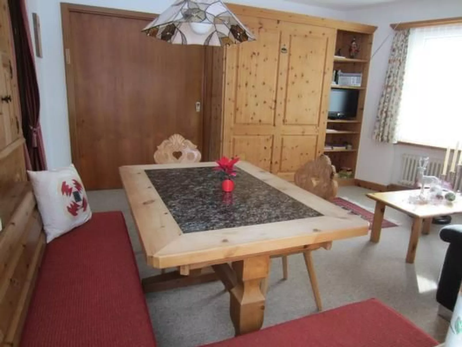 Chesa Basilisk 1 - ÖV inklusive-Binnen