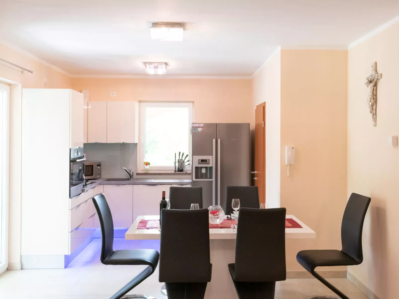 Villa "Mile" mit beheiztem Pool, Grill und Terrasse-Binnen