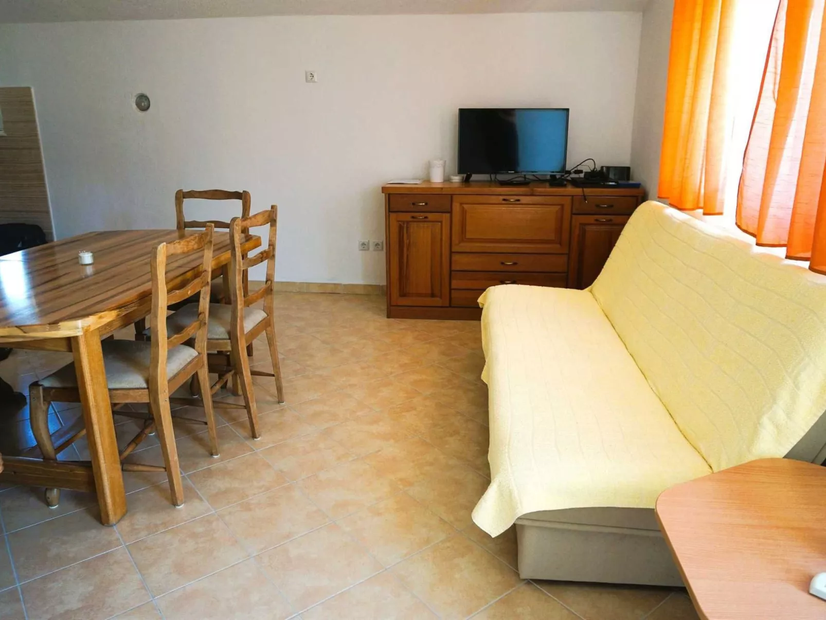 Mit privatem Pool-Binnen