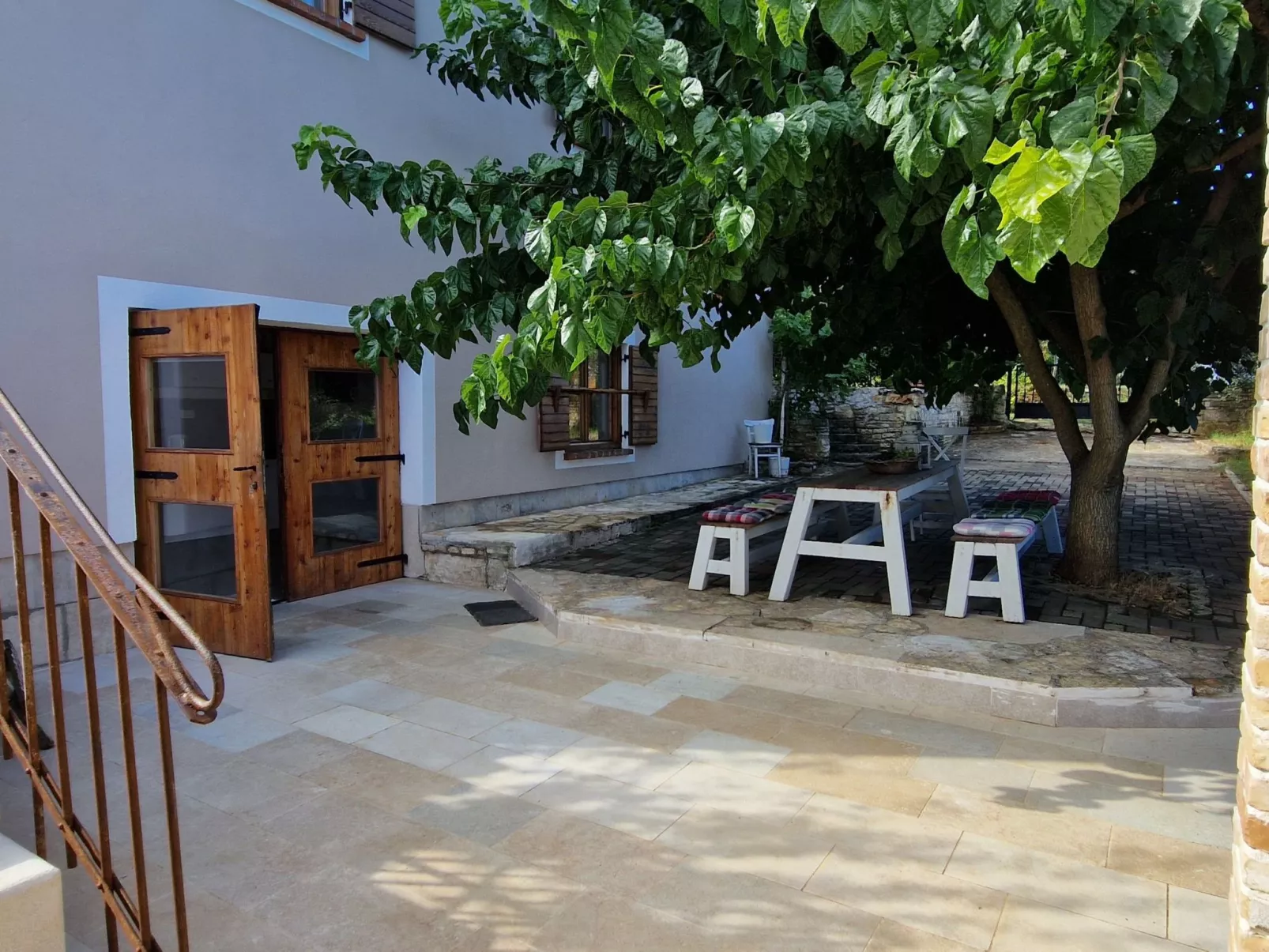 Freistehende Villa mit Garten und privatem Pool-Buiten