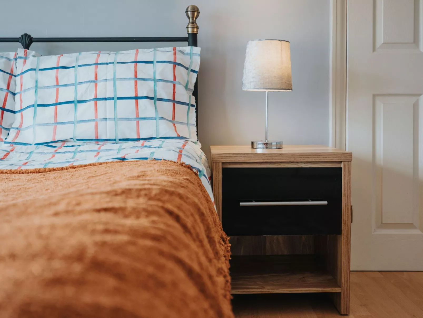 Kostenloses Parken Perfekt für lange monatliche Aufenthalte Für 6 Personen-Binnen