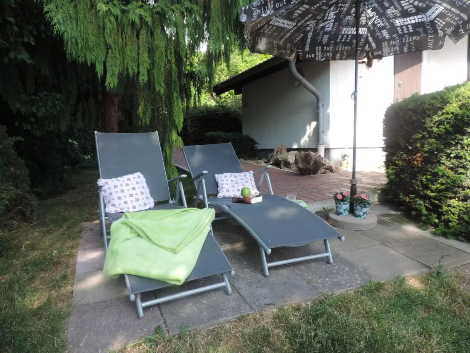 Schlossblick mit Teilseeblick-Buiten