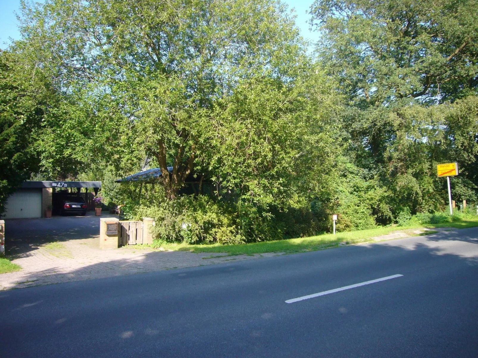 Zentrale Ferienwohnung mit Terrasse - Buiten