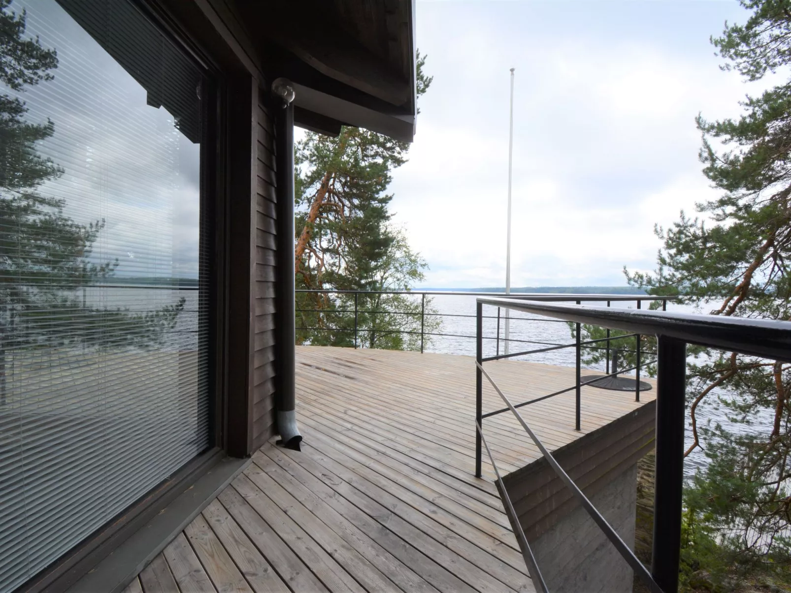 Villa Lakeside-Buiten