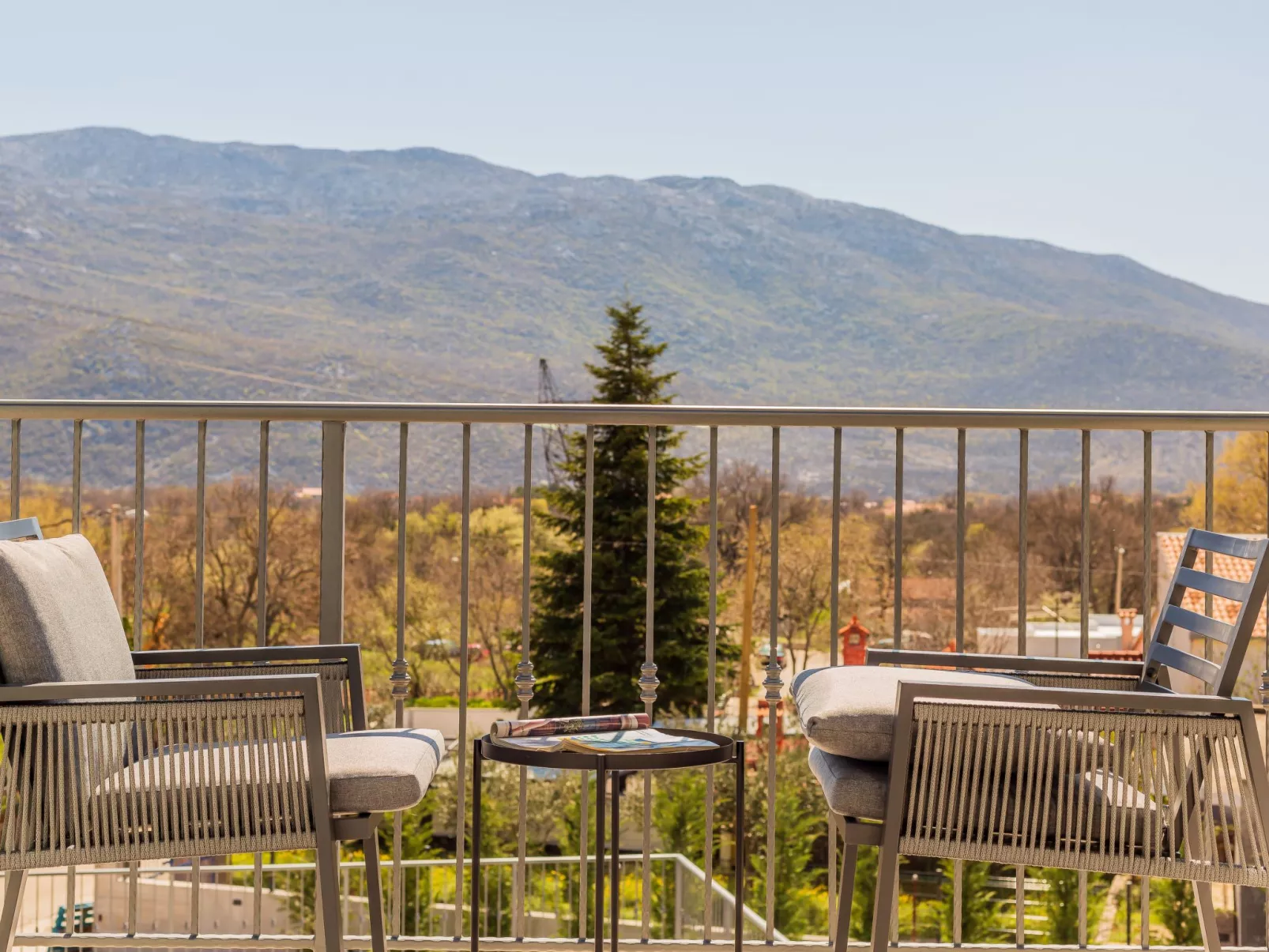 In Dugopolje mit Privatem Pool-Buiten