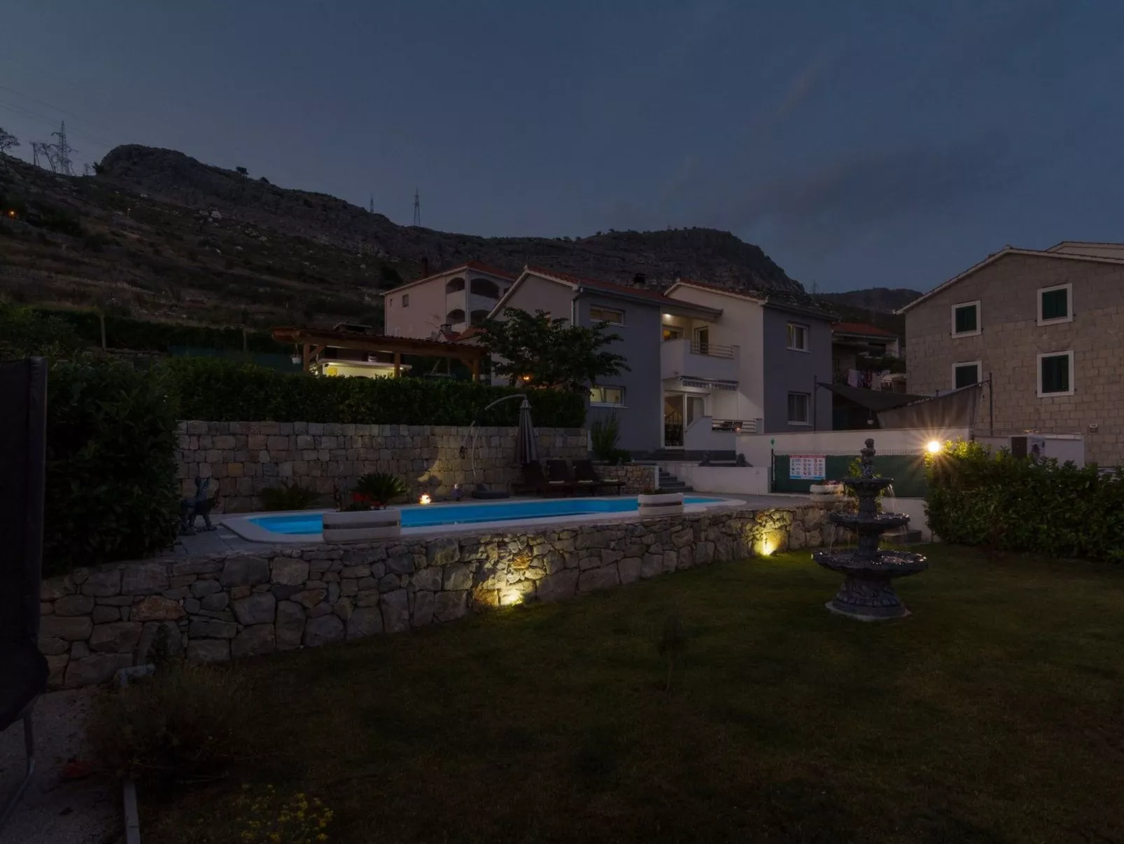 Villa "Roko" mit Whirlpool-Buiten