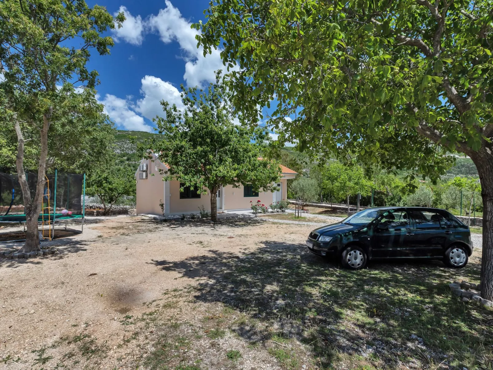 In Rašćane mit Beheiztem Pool-Buiten