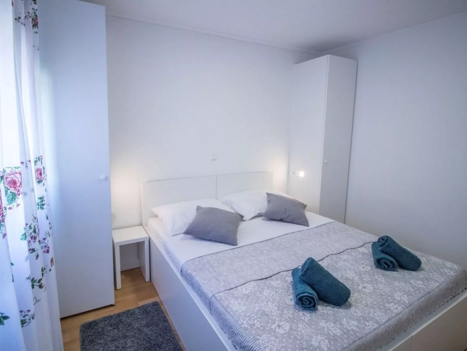 Villa Ni-Sa mit Privatpool für 11 Personen-Binnen