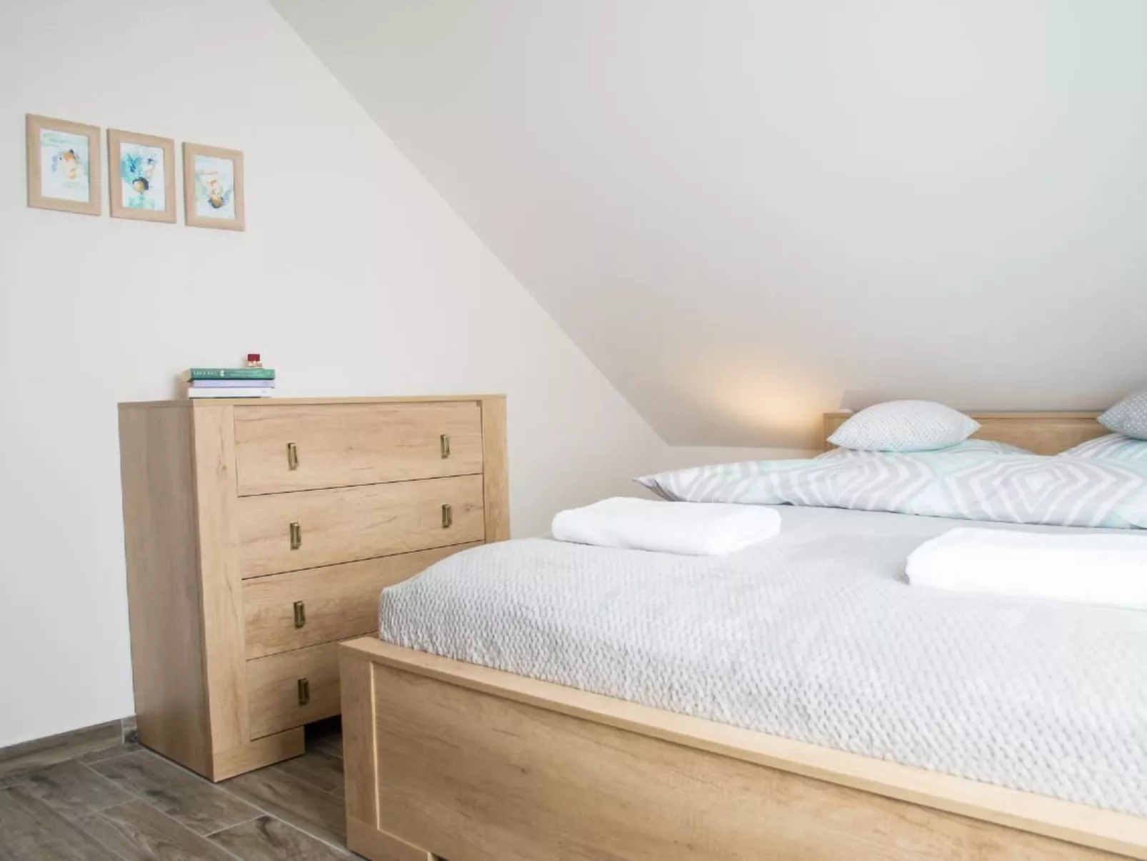 "Suite A" mit Blick auf das Wasser-Binnen