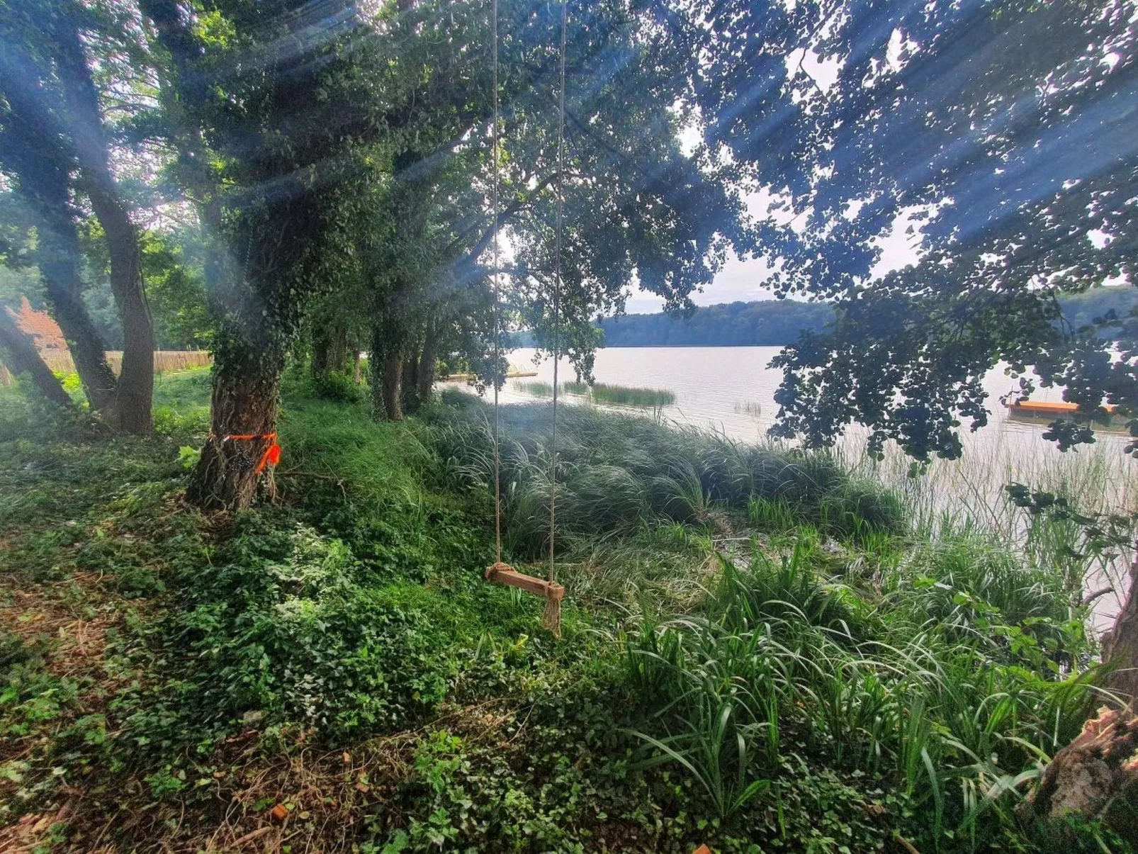 Gemütliches Ferienhaus mit Garten und Seeblick-Image-tags.info