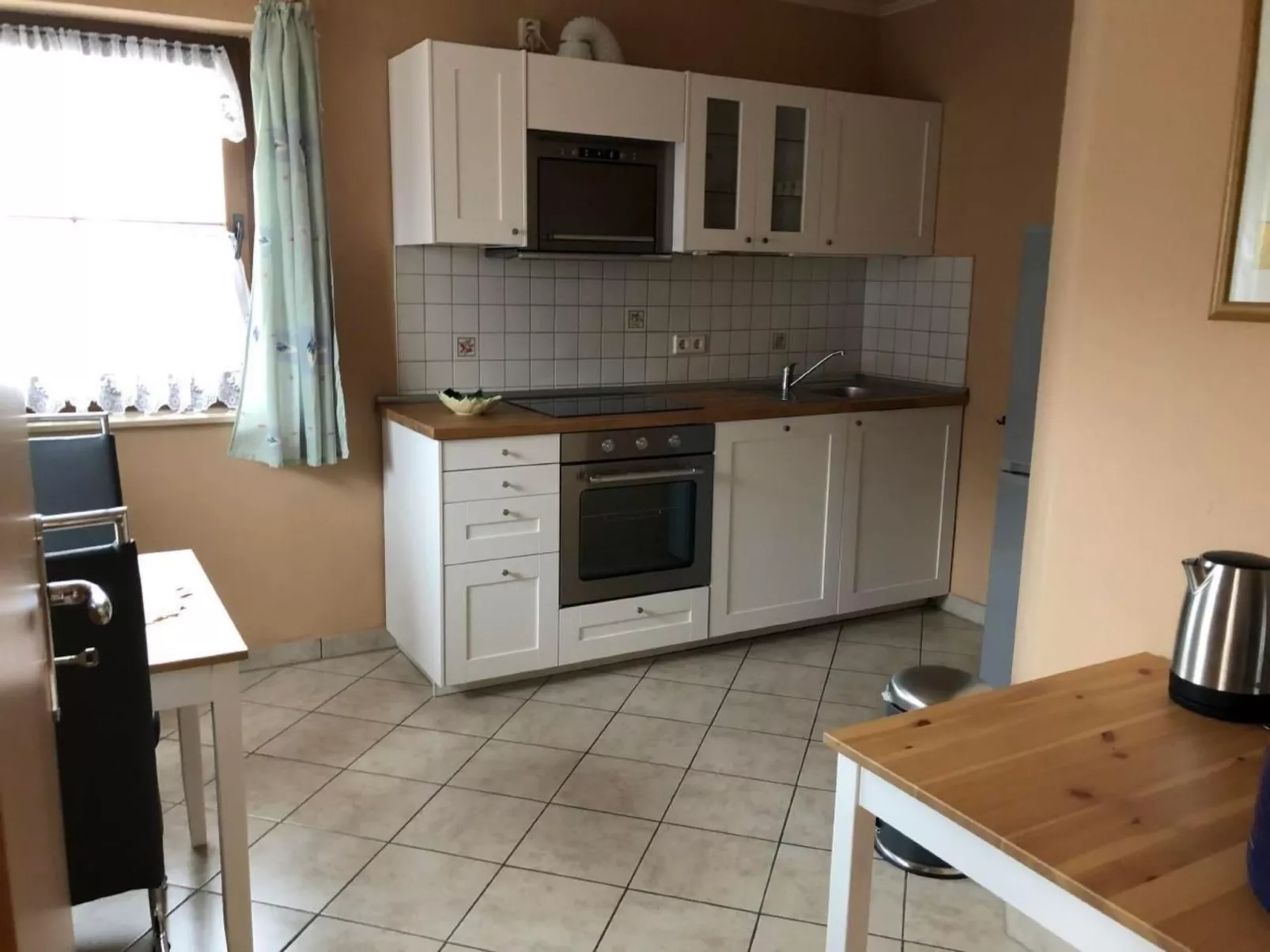 Wohnung in Heeselicht mit Grill und Terrasse-Binnen