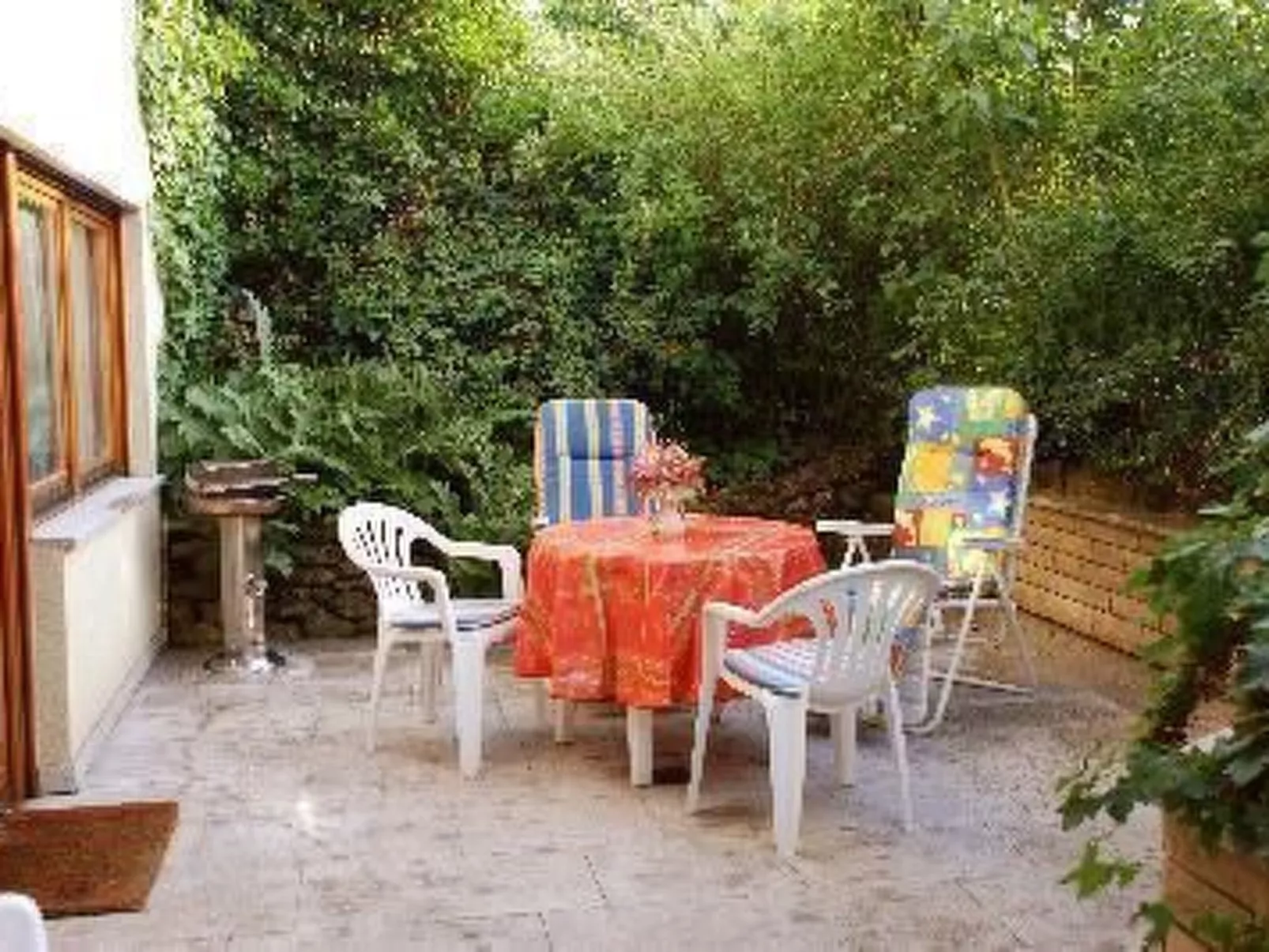 Komfortable Ferienwohnung in Ebensfeld-Buiten