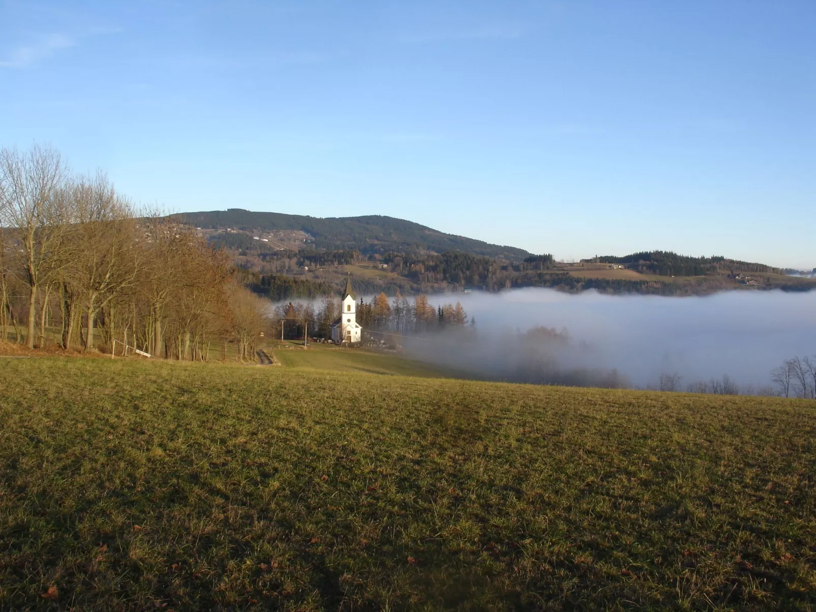 Charmantes, traditionelles Holzhaus-Buiten