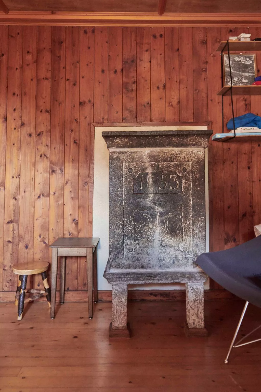 Waterfall House-Binnen