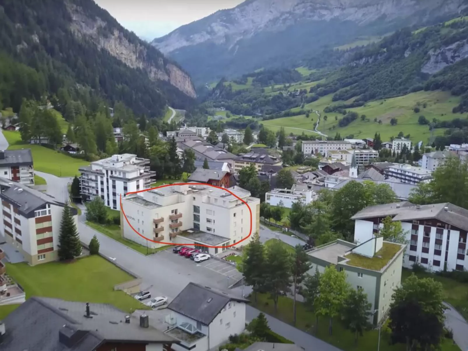 Geräumiges 3.5 Zimmer Beste Lage Kostenloses Parken-Buiten