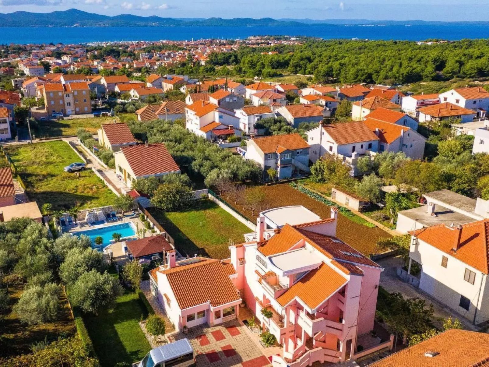 Villa Dalmatina mit Pool  für 4+1 Personen-Binnen