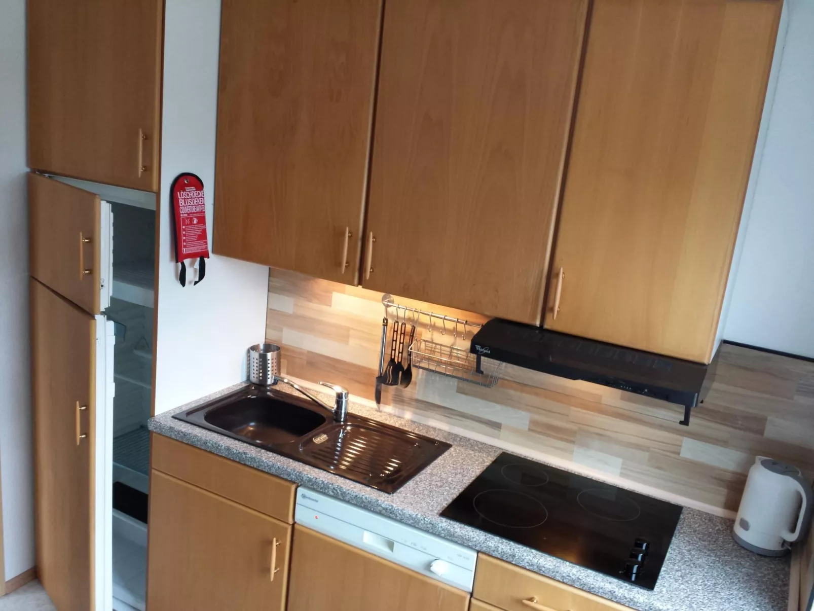  mit großer Dachterrasse-Binnen