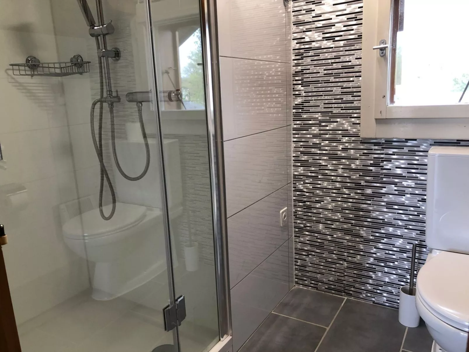 Chalet in der Nähe des Sees 3 Minuten zu Fuß entfernt-Binnen