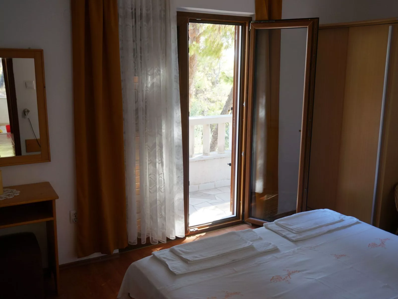 Wohnung in Sveta Nedilja mit privatem Parkplatz-Binnen