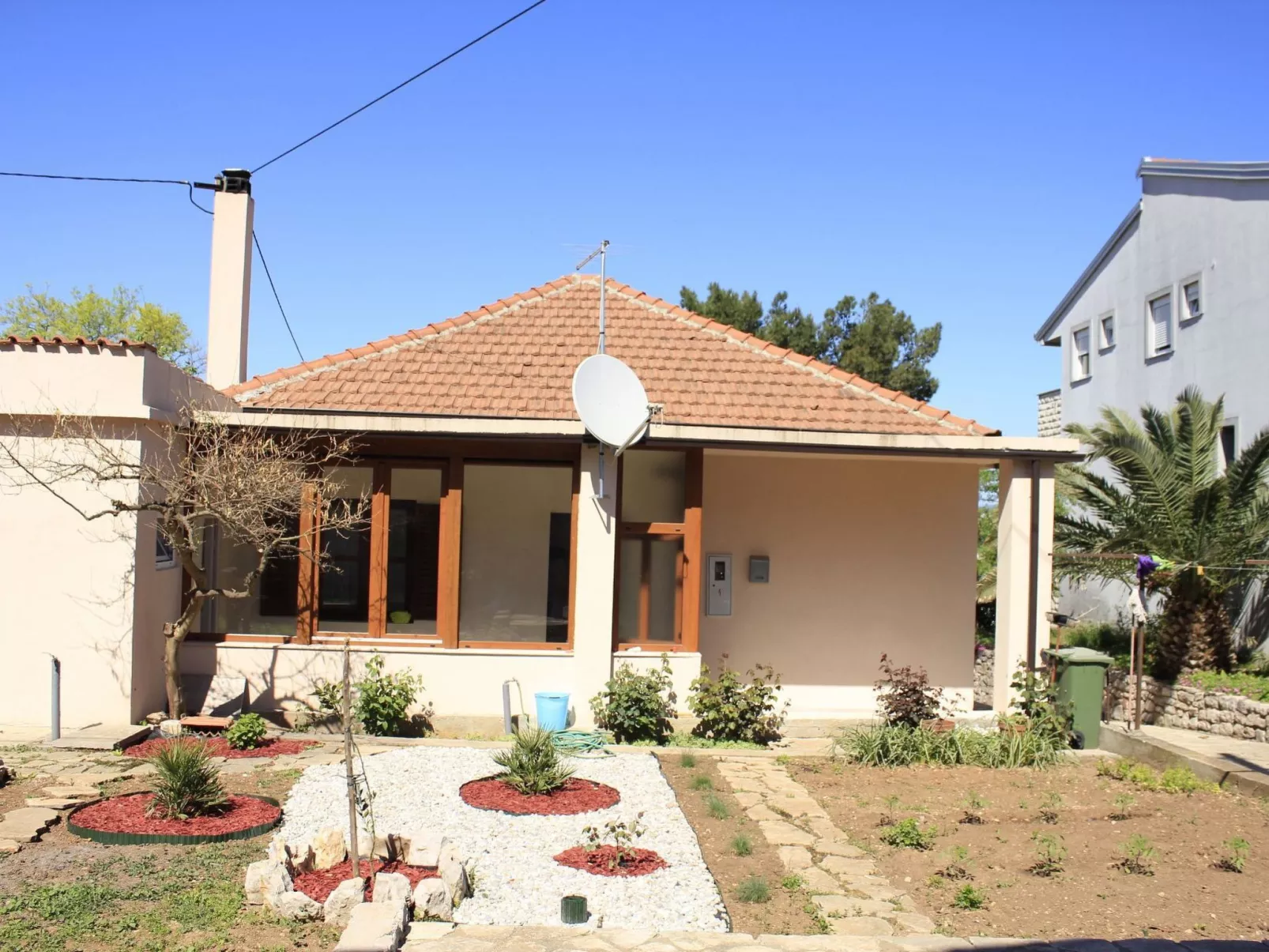 "Krajka" mit Blick auf das Wasser-Image-tags.info