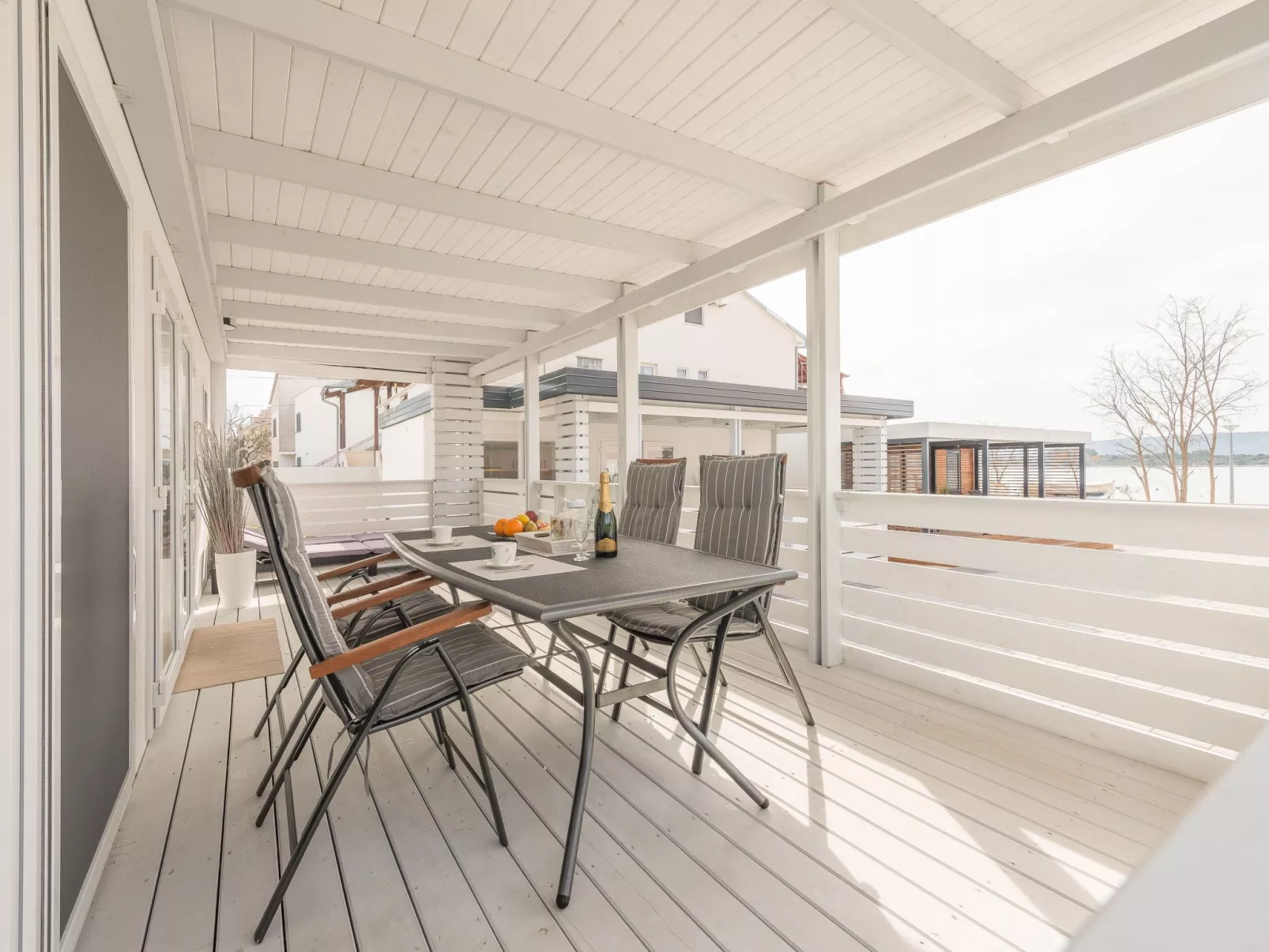 MH Summer Home-Image-tags.info