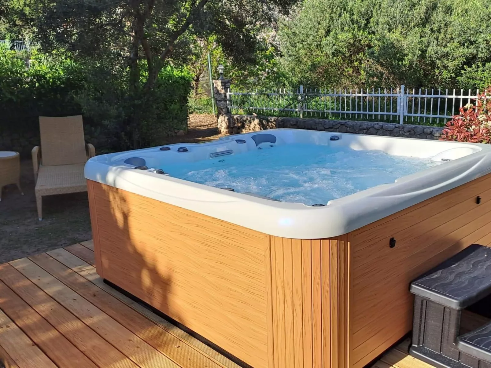 Appartement "Helena" mit Entspannung im Whirlpool-Buiten