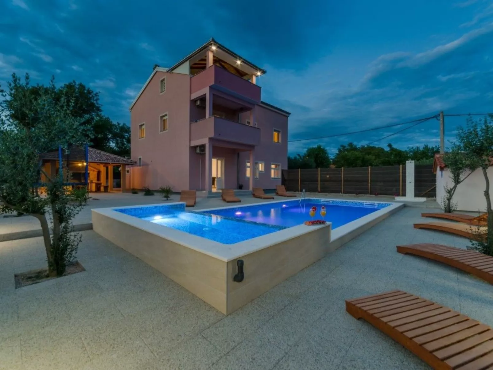 Villa Luce für 9 Personen und 1 Kind-Binnen