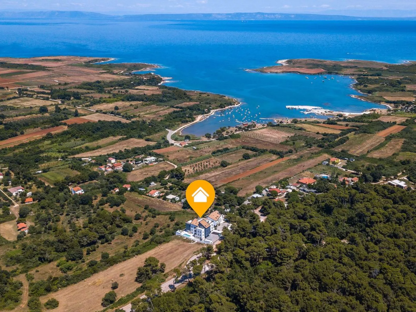 Wohnung "Deneris" mit Terrasse-Buiten