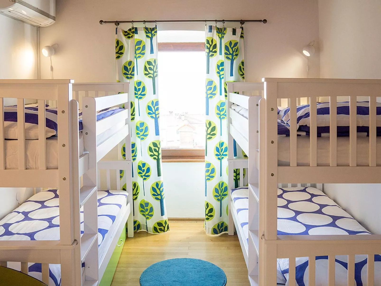 Mit Whirlpool-Binnen