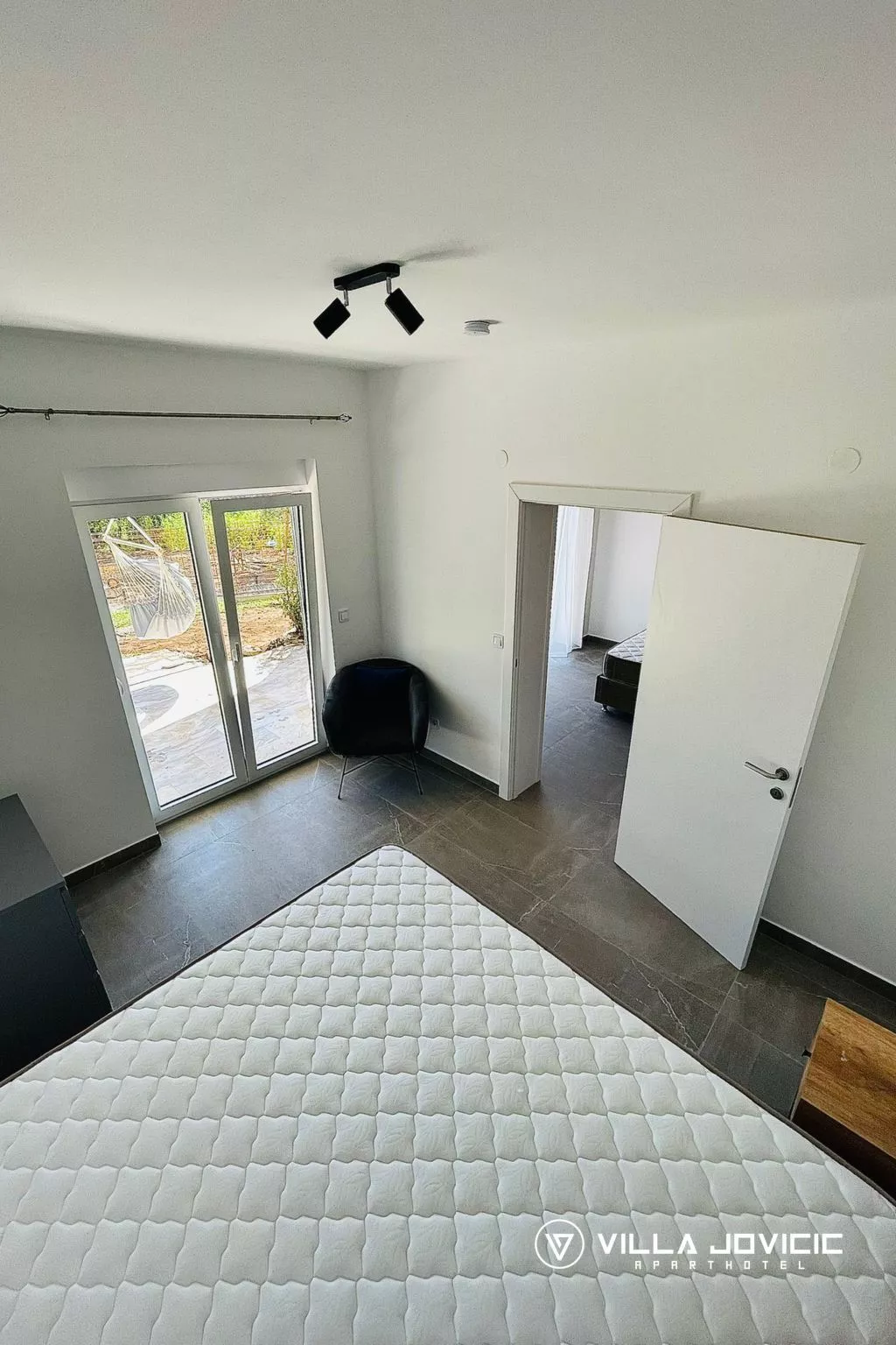 Appartement mit Pool-Binnen