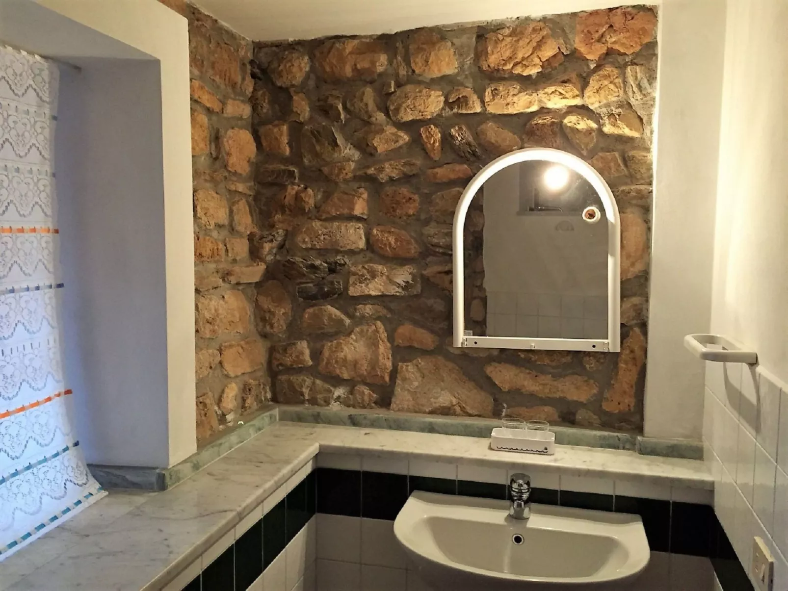 In panoramischer Lage-Binnen