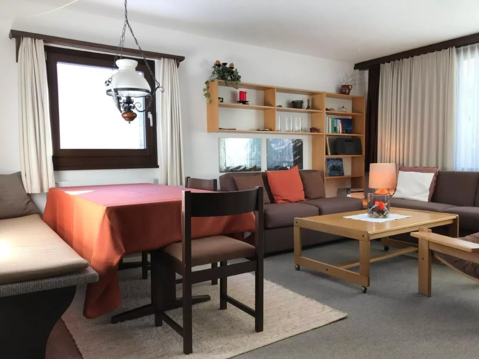 Chesa Arettas-Binnen