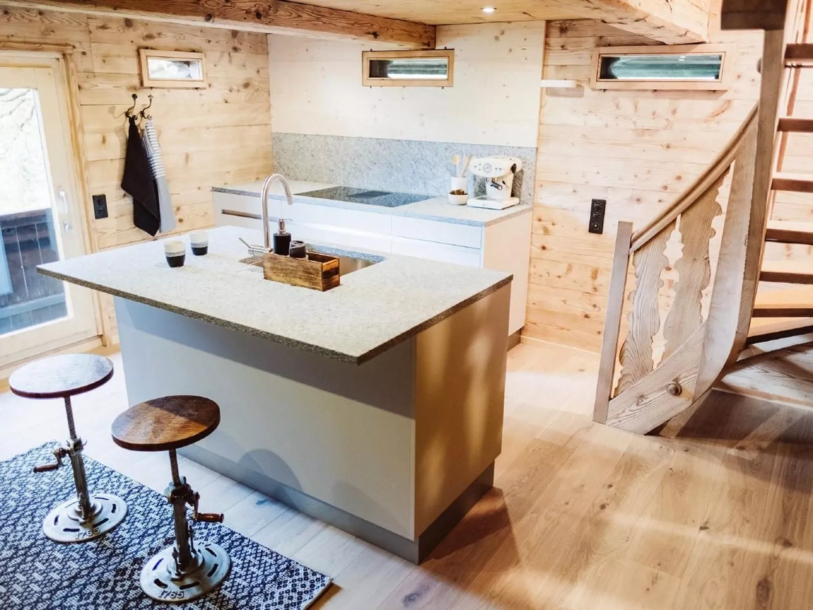 SPYCHER WEGGIS-Binnen